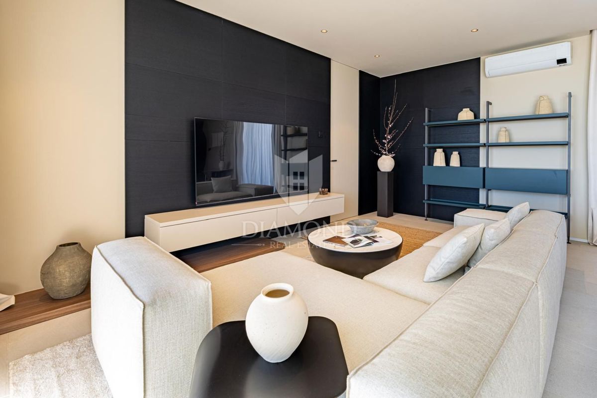 Parenzo, esclusiva villa smart home con piscina