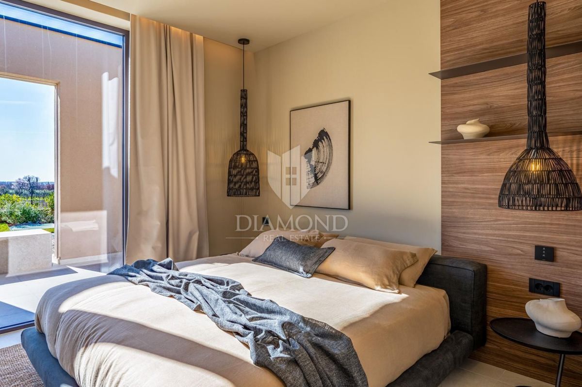 Parenzo, esclusiva villa smart home con piscina