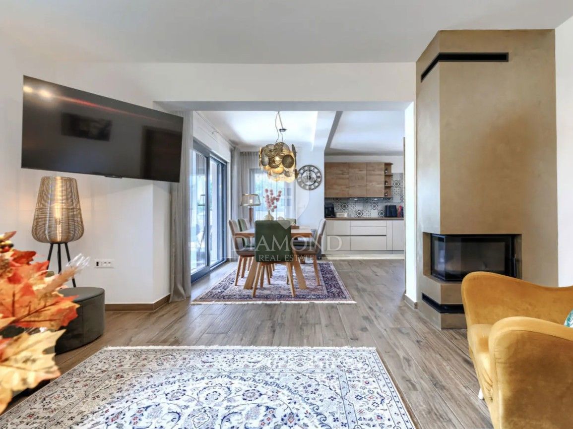 LLabin – Moderna Villa Vacanze in Zona Tranquilla