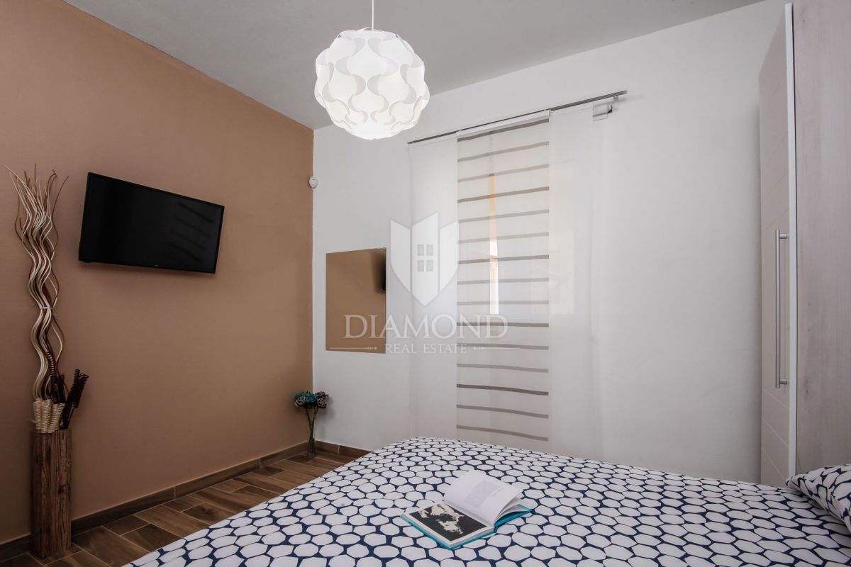 Casa con piscina, zona di Labin