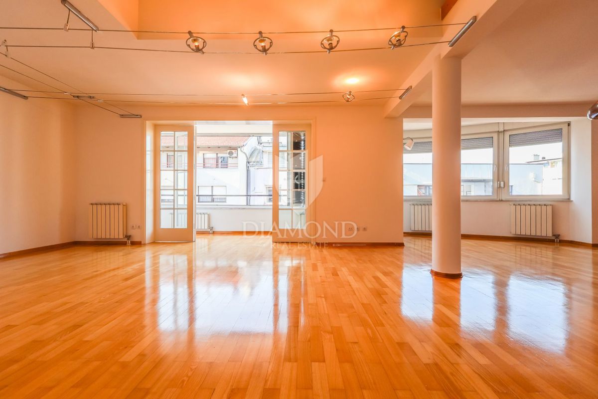 Appartamento Trešnjevka, Trešnjevka - Sjever, 169m2