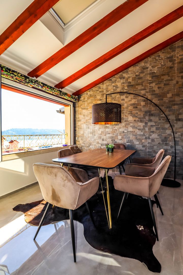 Rovigno, appartamento con vista mare unica