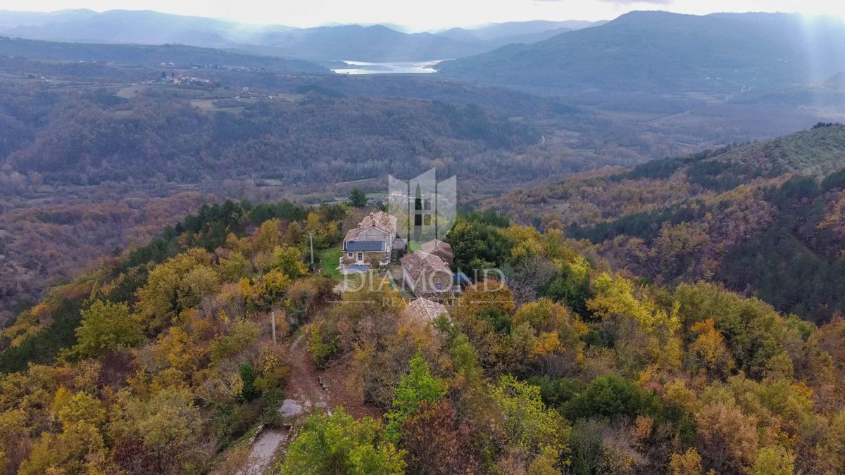 Motovun, proprietà con grande potenziale di sviluppo!