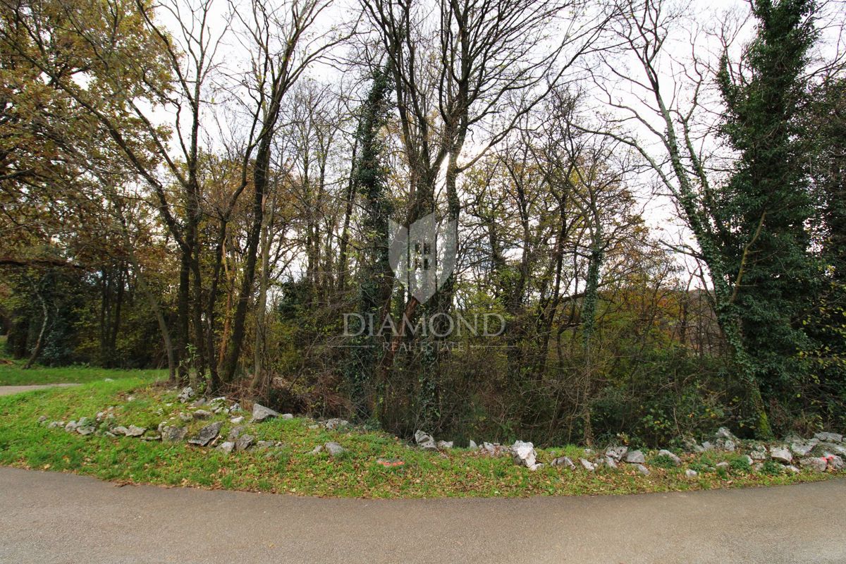 RIJEKA, ČAVLE, terreno in una strada tranquilla vicino al centro