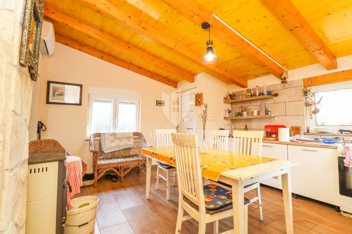 Nuova casetta vacanze 42 m², giardino 360 m² – quiete, natura e mare a portata di mano