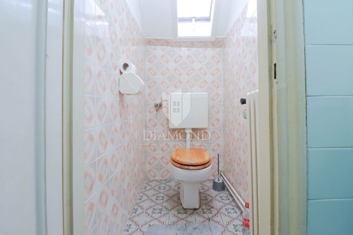 Zagabria, Trešnjevka Nord! Appartamento con tre camere da letto e due garage!