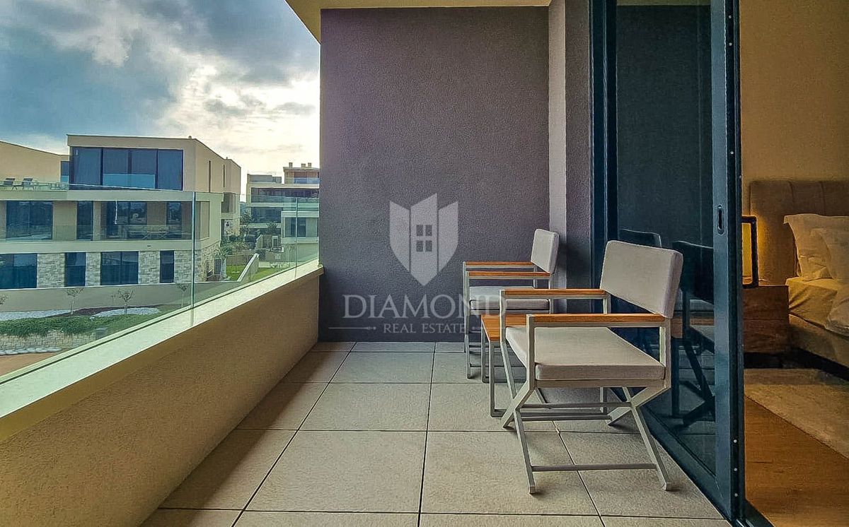 Savudrija, PETRAM resort, appartamento di lusso 63,50 m2 con balcone