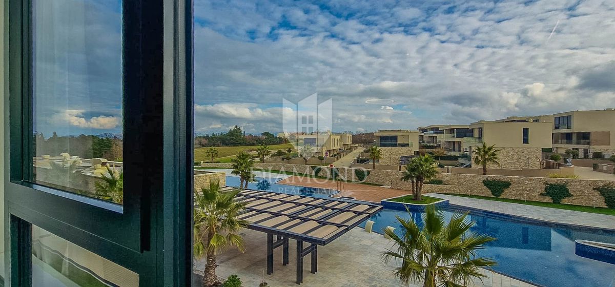 Savudrija, PETRAM resort, appartamento di lusso 63,50 m2 con balcone