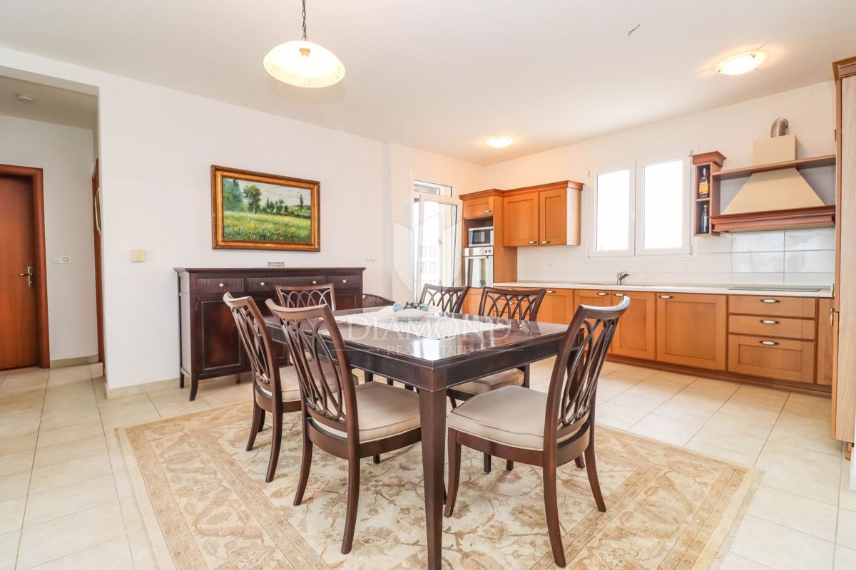 Pola, comfort a Valdebek: 86 m², arredato, 3 balconi