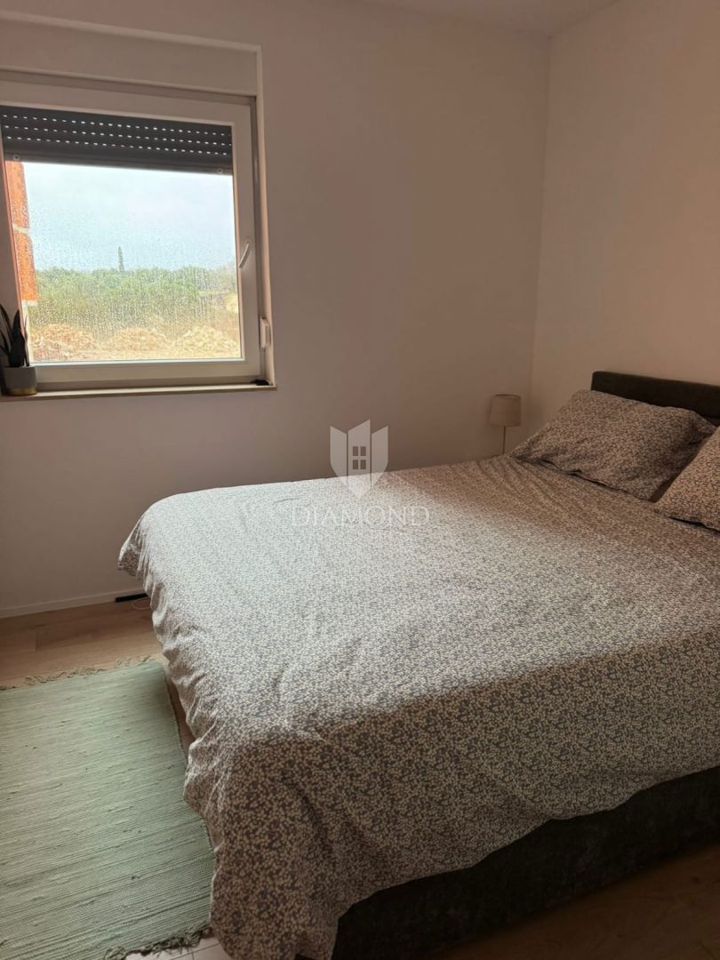 Bellissimo appartamento con balcone vicino a Pola!