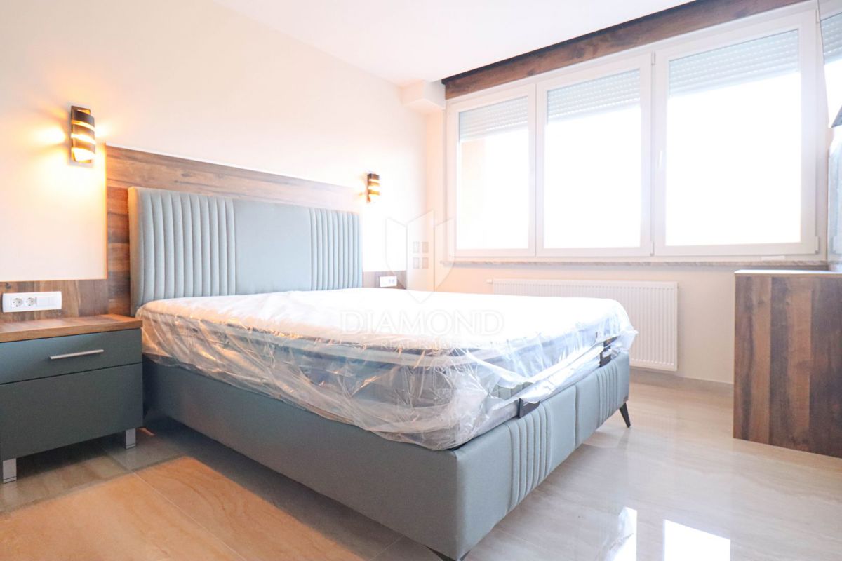 Zagabria, Sesvete! Appartamento con tre camere da letto completamente ristrutturato!