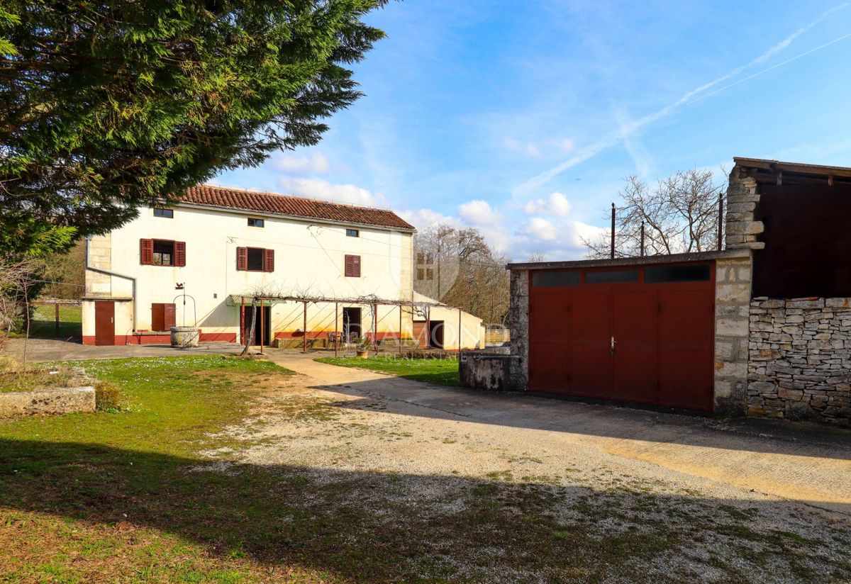 Canfanaro, dintorni, autentico casale con ampio giardino