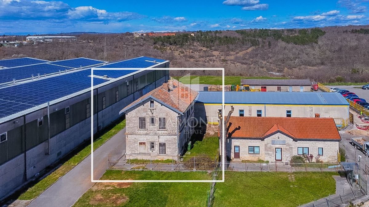 Buje, casa in pietra con 4 appartamenti, ideale come investimento!