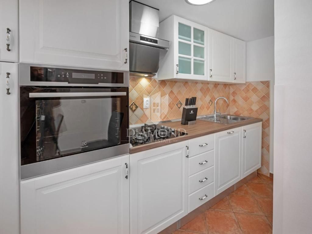 Pola, Valdebek - casa indipendente con 4 appartamenti e un ampio giardino