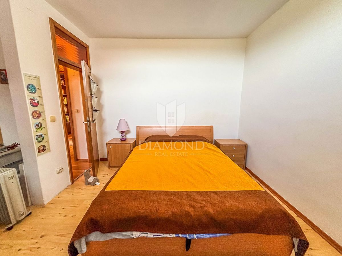 Novigrad, dintorni, casa con potenziale commerciale!