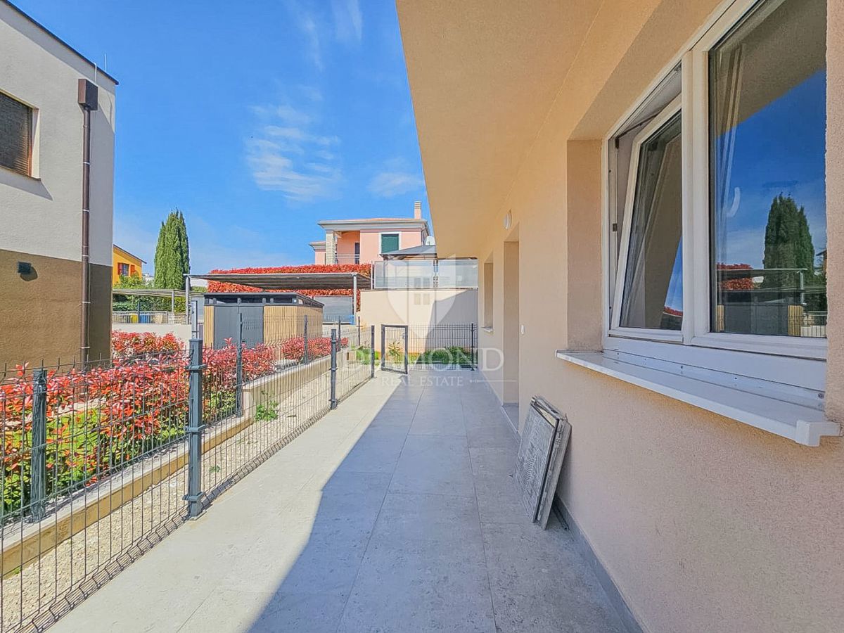 Novigrad, appartamento al piano terra vicino al mare!