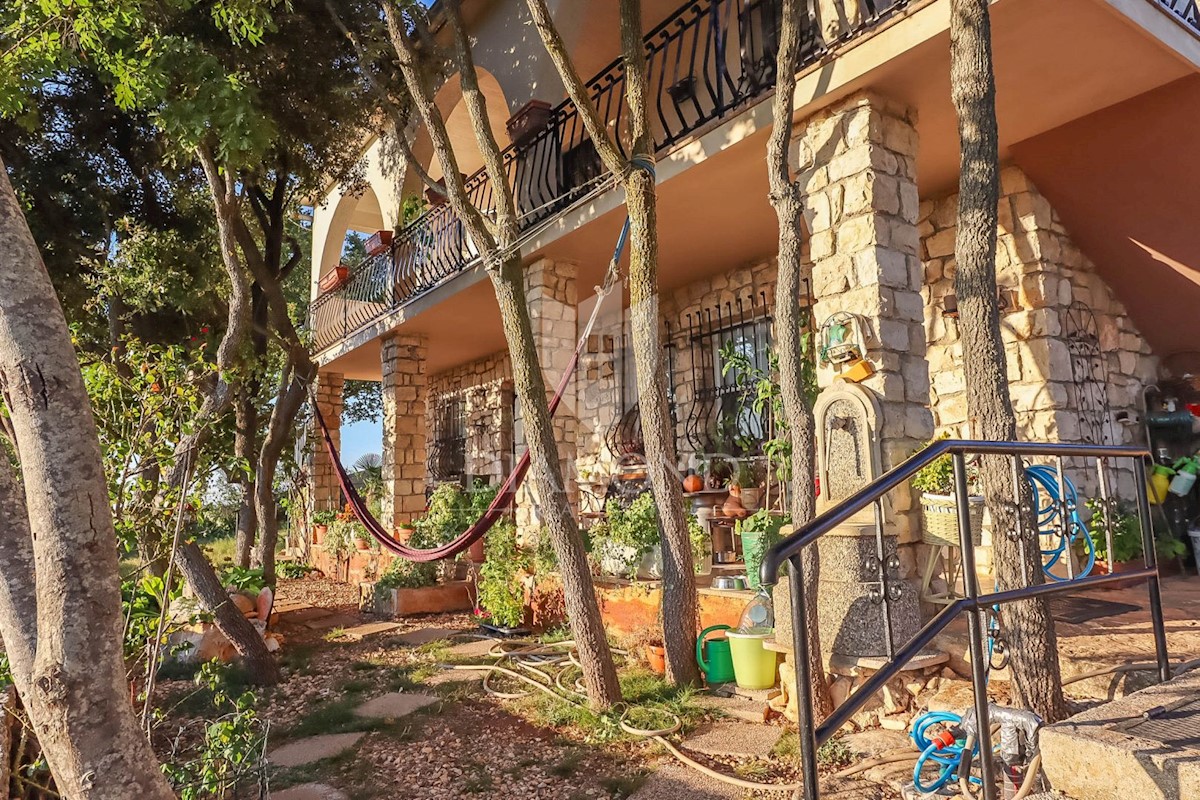 Bella proprietà a Rovigno vicino al mare