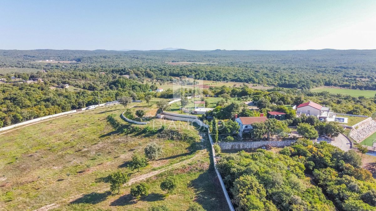 Bella proprietà a Rovigno vicino al mare