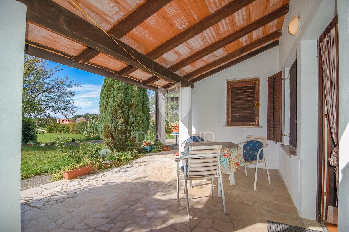 Visinada, casa con 5 appartamenti e vista aperta