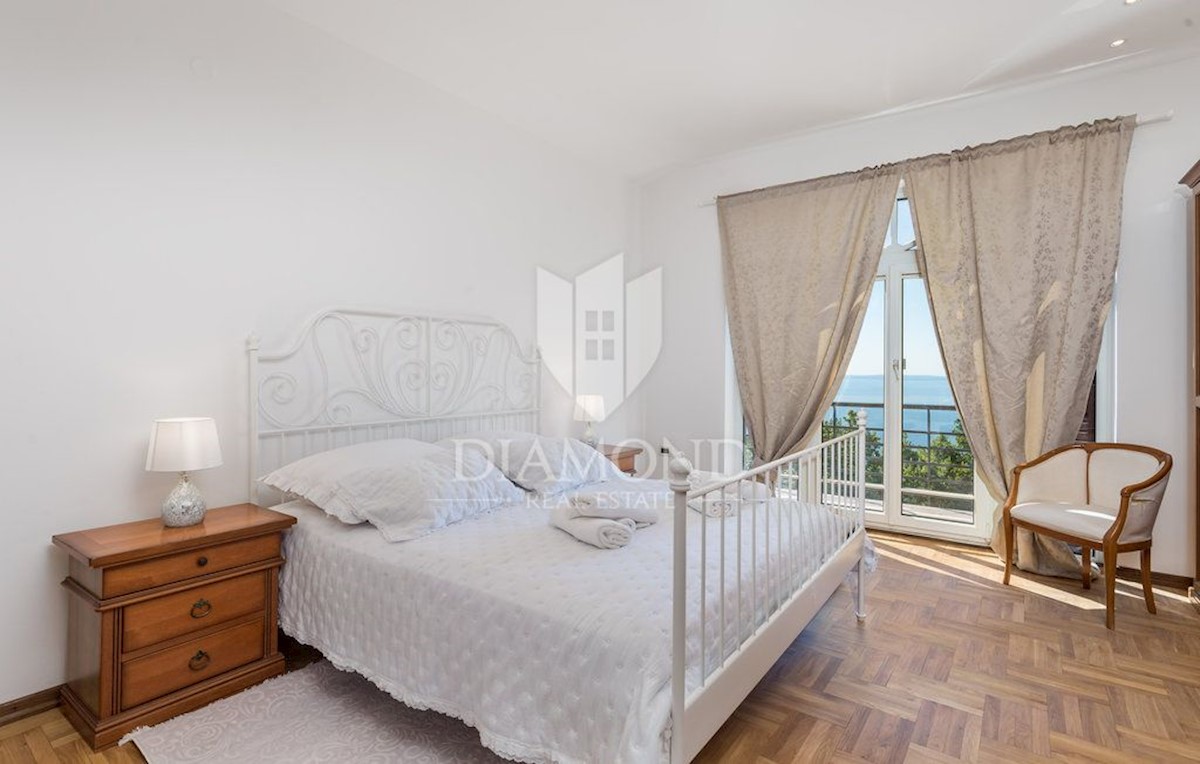 Opatija, dintorni, Villa di lusso con piscina e vista mare