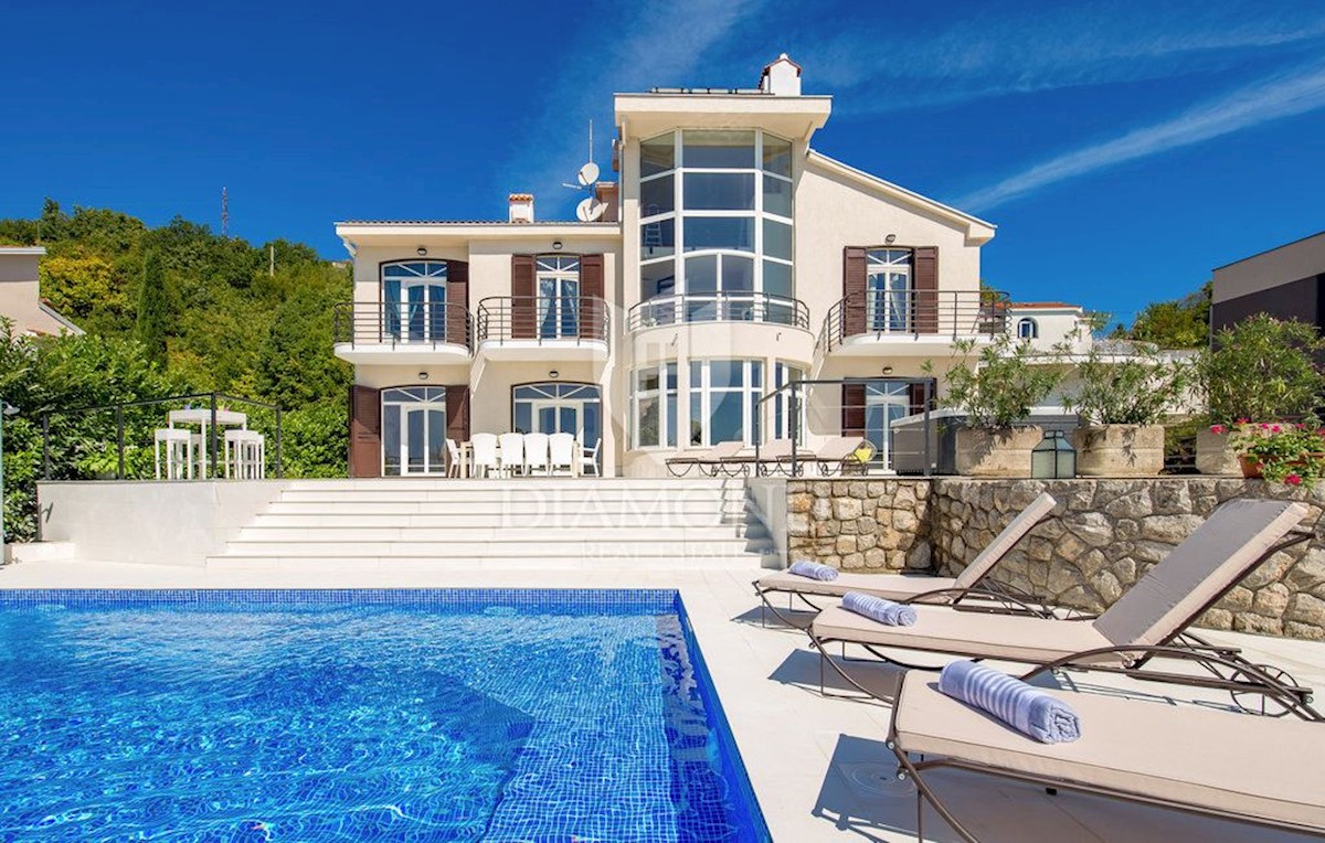 Opatija, dintorni, Villa di lusso con piscina e vista mare