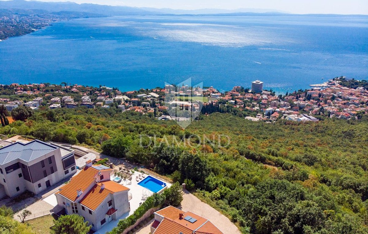 Opatija, dintorni, Villa di lusso con piscina e vista mare