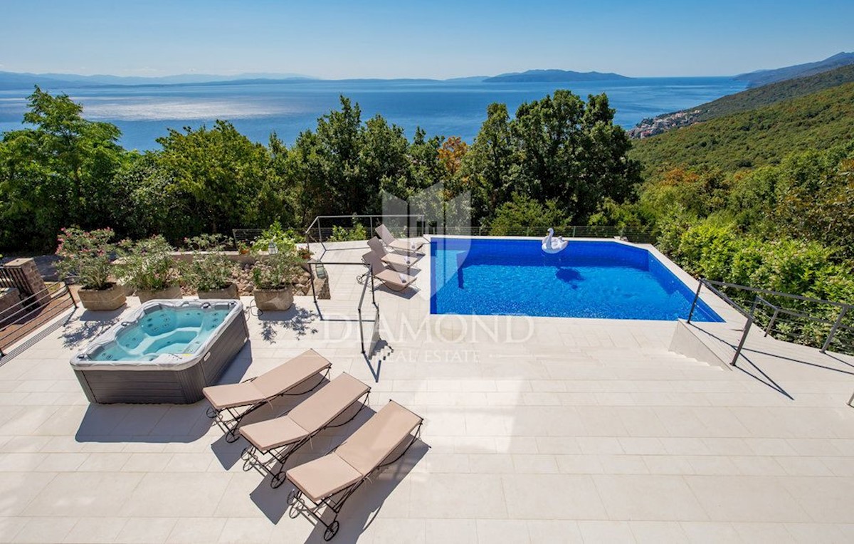 Opatija, dintorni, Villa di lusso con piscina e vista mare