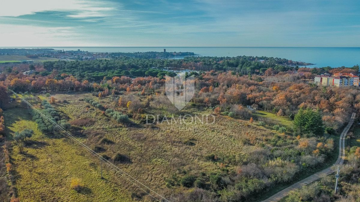 Umago, terreno edificabile a 500 m dal mare