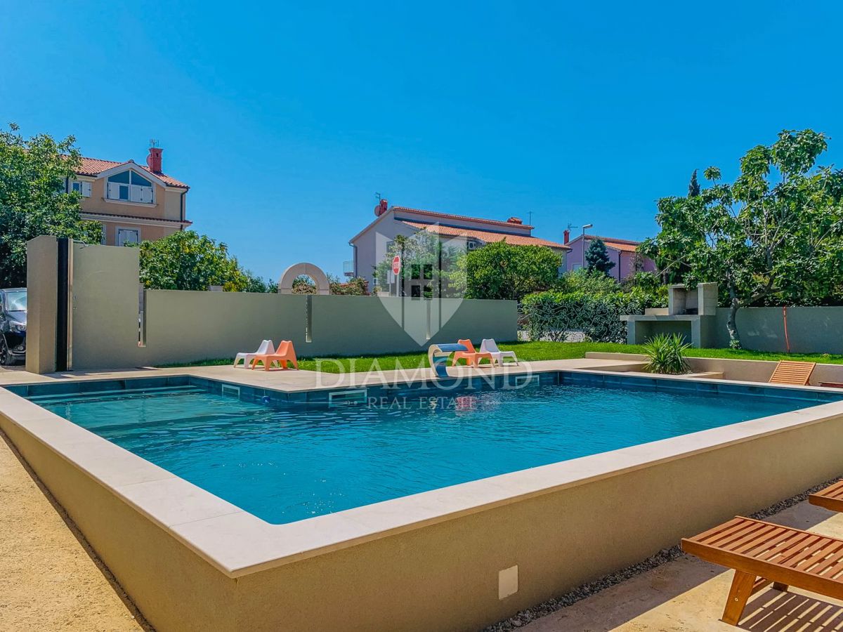 Medulin, dintorni, condominio con ristorante e piscina
