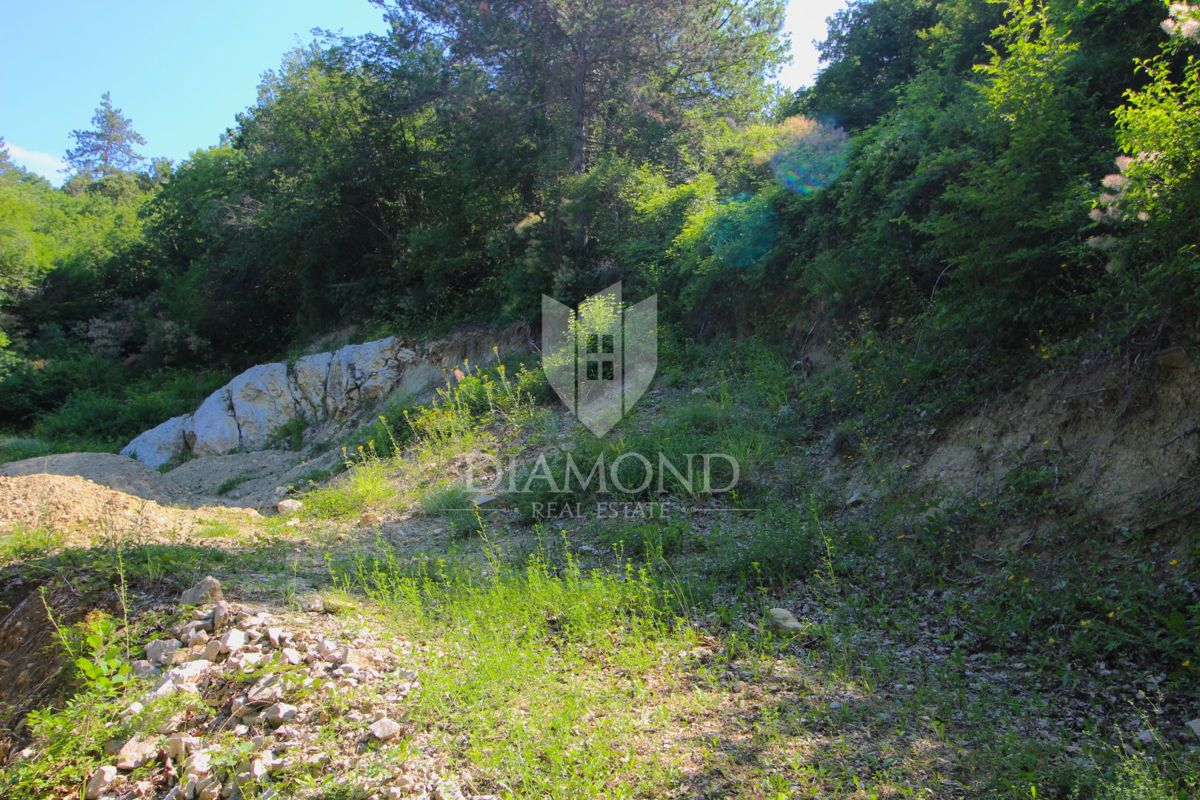 Rabac - Labin, terreno edificabile in ottima posizione