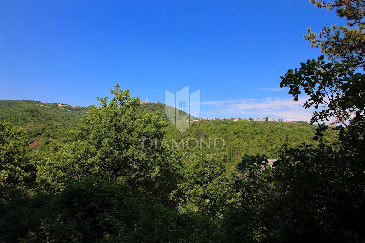 Rabac - Labin, terreno edificabile in ottima posizione