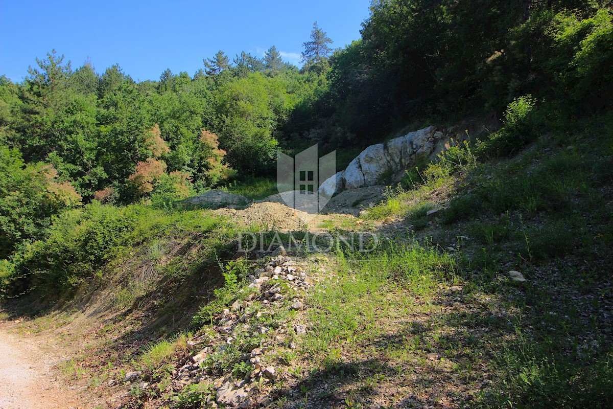 Rabac - Labin, terreno edificabile in ottima posizione