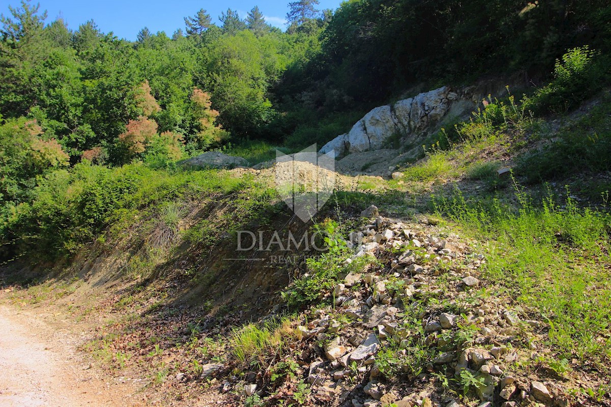 Rabac - Labin, terreno edificabile in ottima posizione