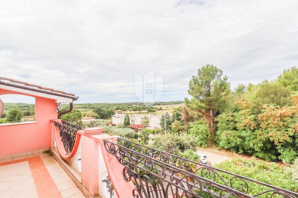 Parenzo, dintorni, casa spaziosa con vista mare!