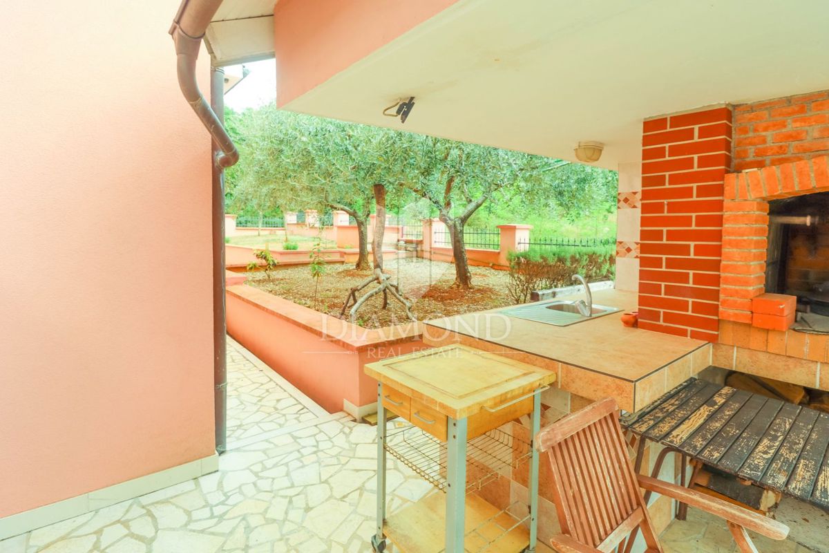 Parenzo, dintorni, casa spaziosa con vista mare!
