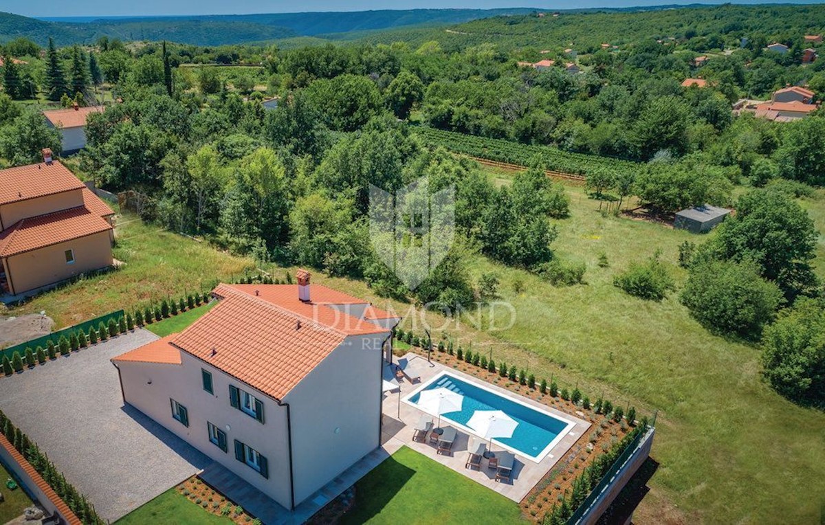 Labin, dintorni, bella casa per le vacanze con piscina