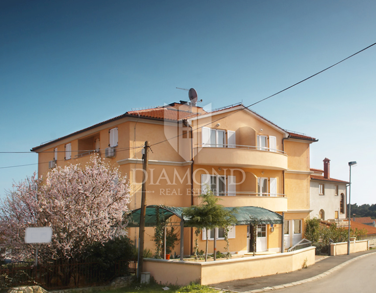 Medulin, dintorni, bella villa con vista mare