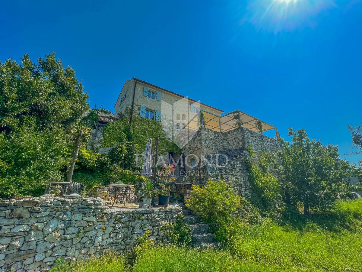 Buie dintorni, casa unica con una vista meravigliosa!