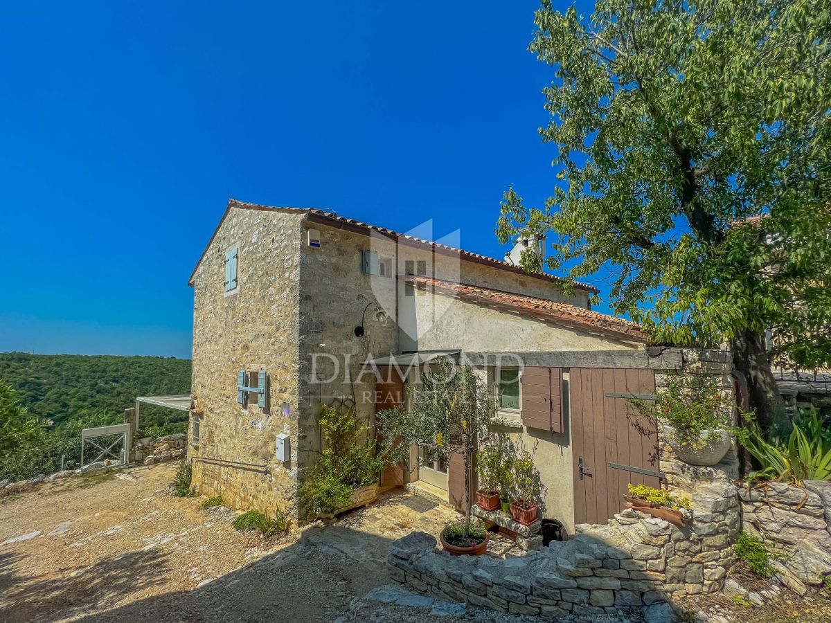 Buie dintorni, casa unica con una vista meravigliosa!