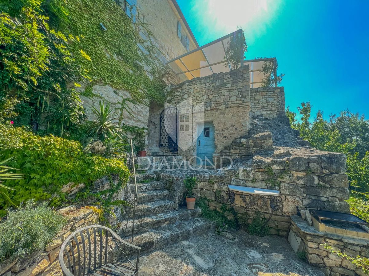 Buie dintorni, casa unica con una vista meravigliosa!