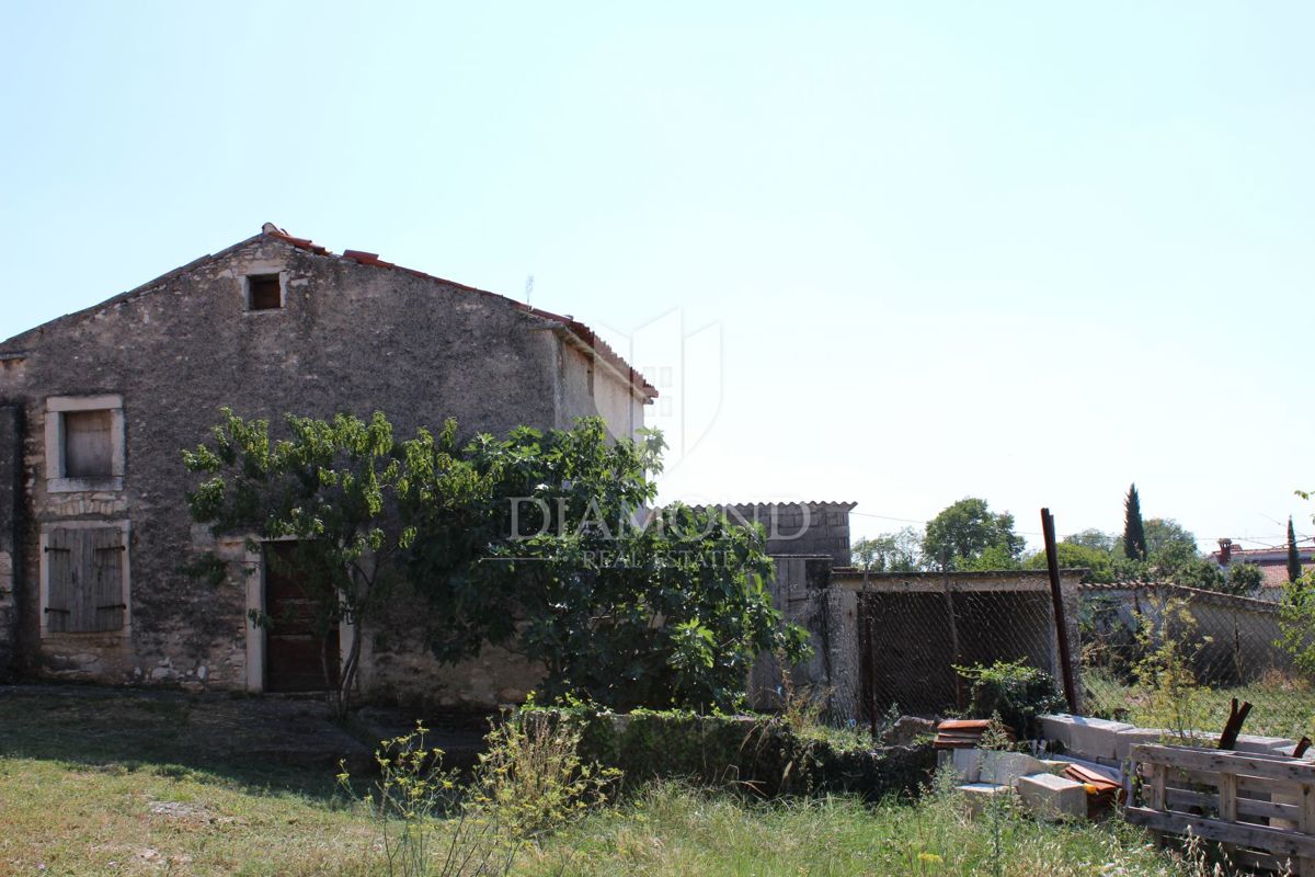 Barban, dintorni, casa per adattamento