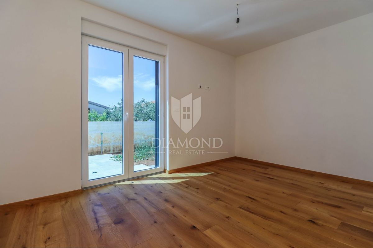 Dignano, nuova casa moderna con piscina