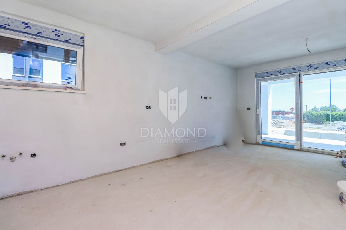 Dignano, nuova casa moderna con piscina