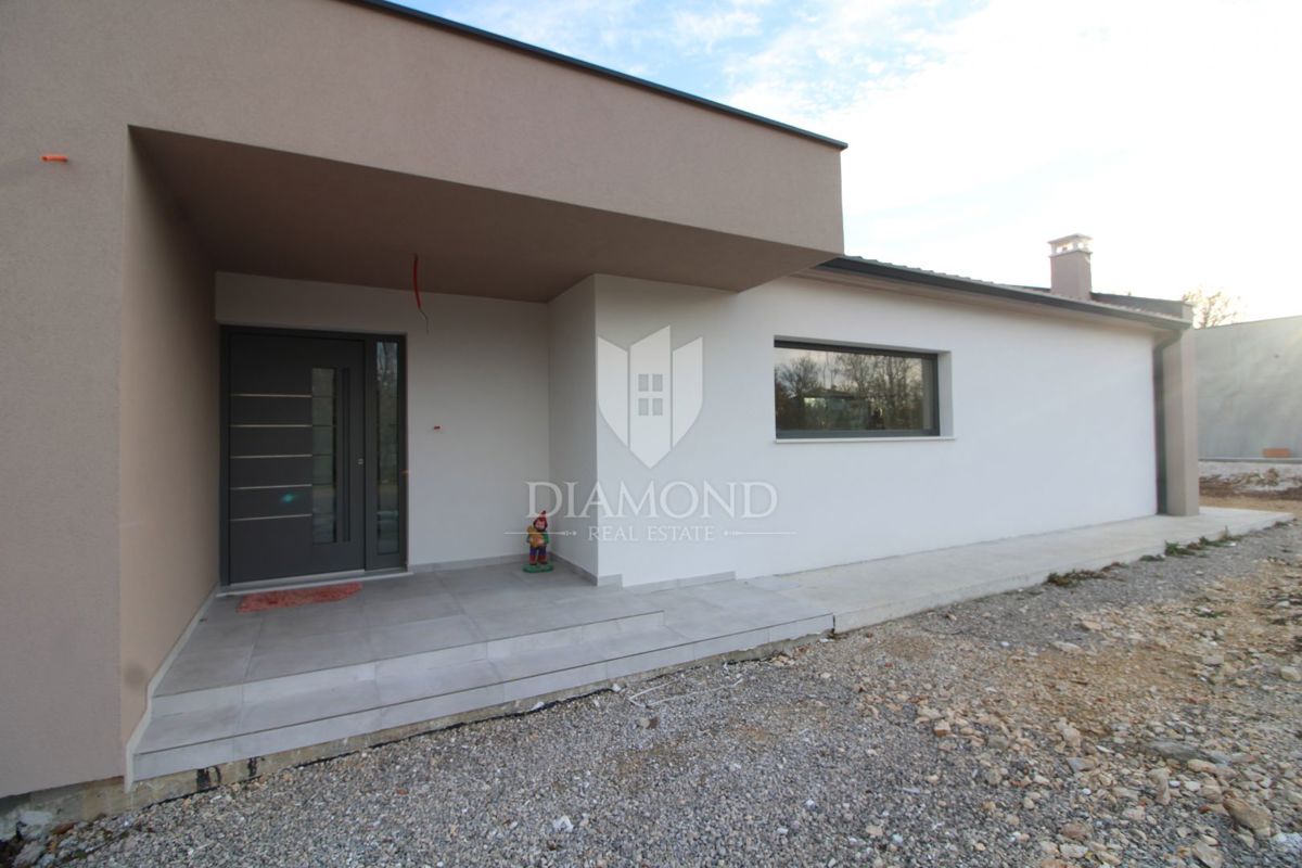 Nuova costruzione vicino alla città di Labin