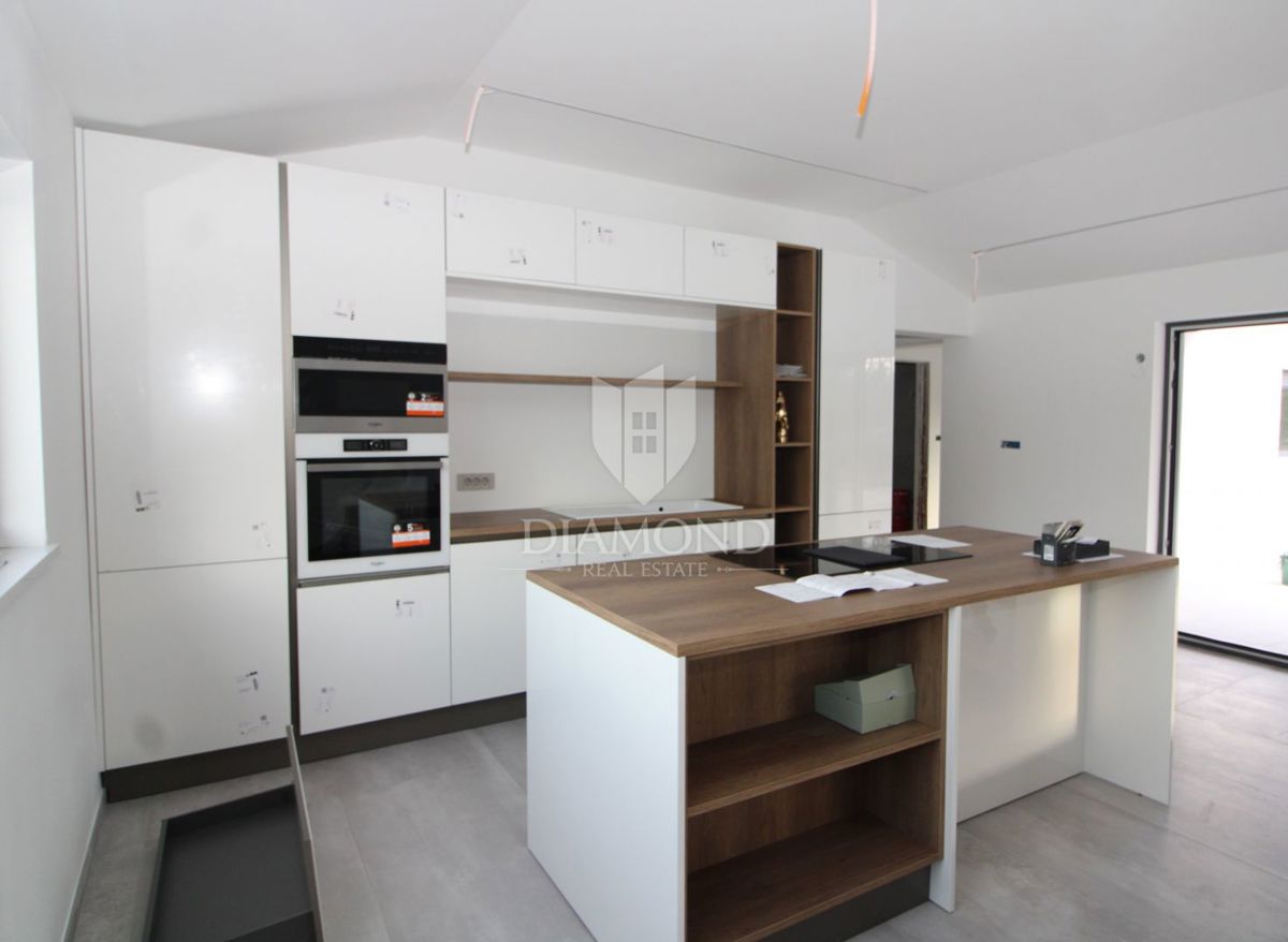 Nuova costruzione vicino alla città di Labin