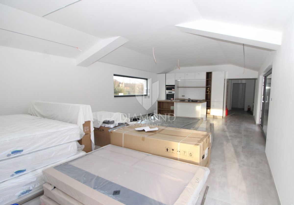 Nuova costruzione vicino alla città di Labin