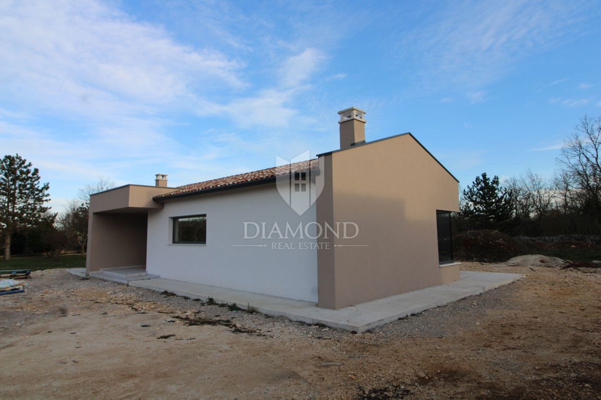 Nuova costruzione vicino alla città di Labin