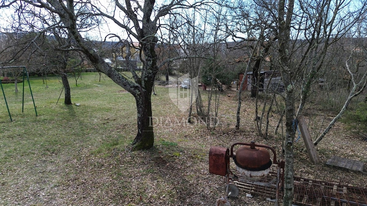 Albona, terreno edificabile attraente 