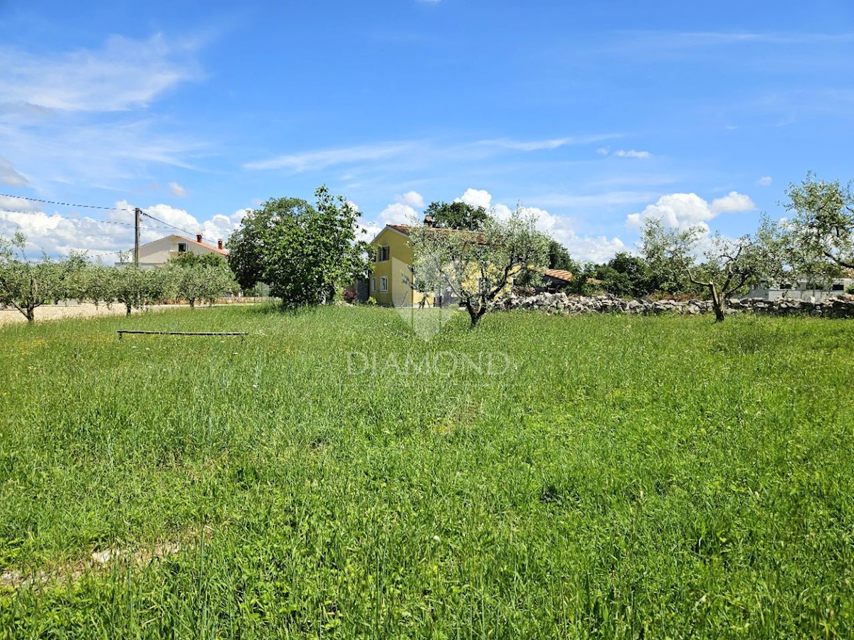 Terreno con progetto e permesso di costruire, vicino a Parenzo