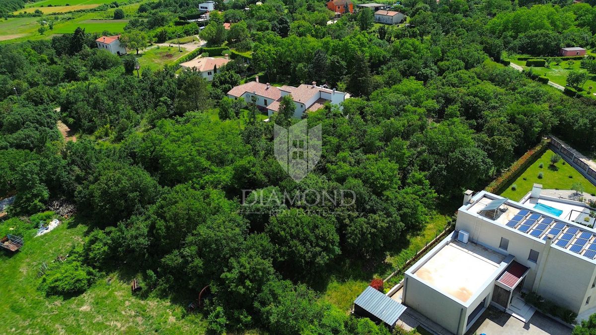 Labin, terreno edificabile in una posizione TOP nella città